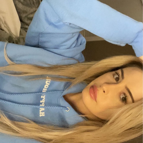 Meet your Posher, Paige - Picture 1 of 1